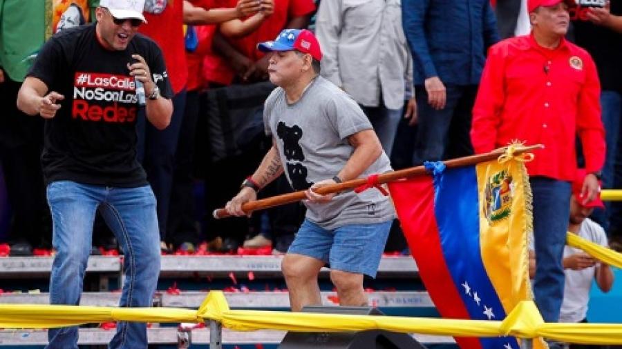 Maradona apoya a Maduro en Venezuela