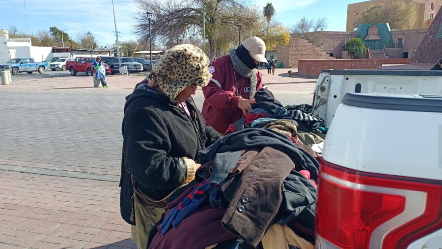 Mantiene Protección Civil Operativo “Carrusel”y donan ropa de invierno a ciudadanos