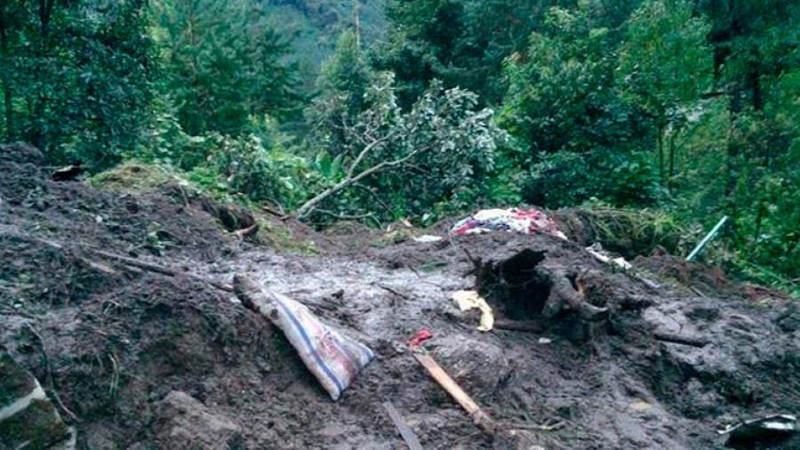 Fallecen militares en alud