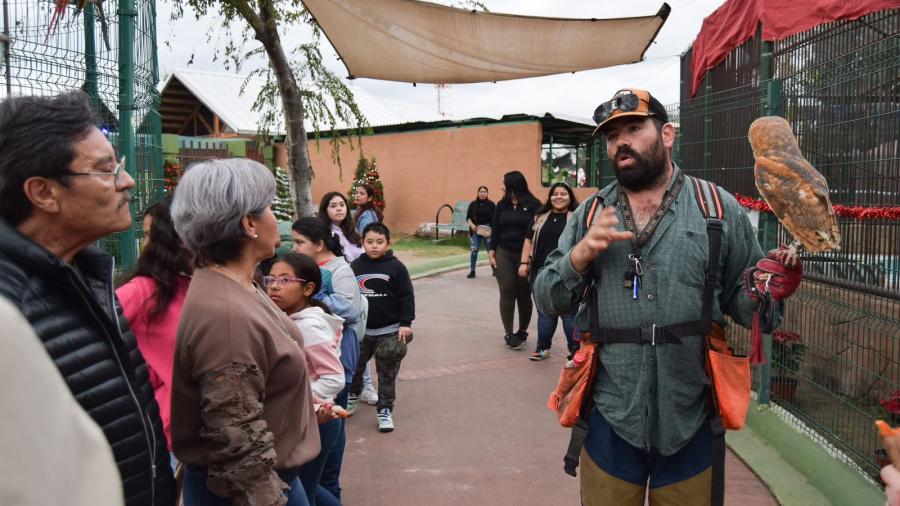 Zool&oacute;gico de Nuevo Laredo el &uacute;nico en Latinoam&eacute;rica con control biol&oacute;gico de plagas por medio de cetrer&iacute;a