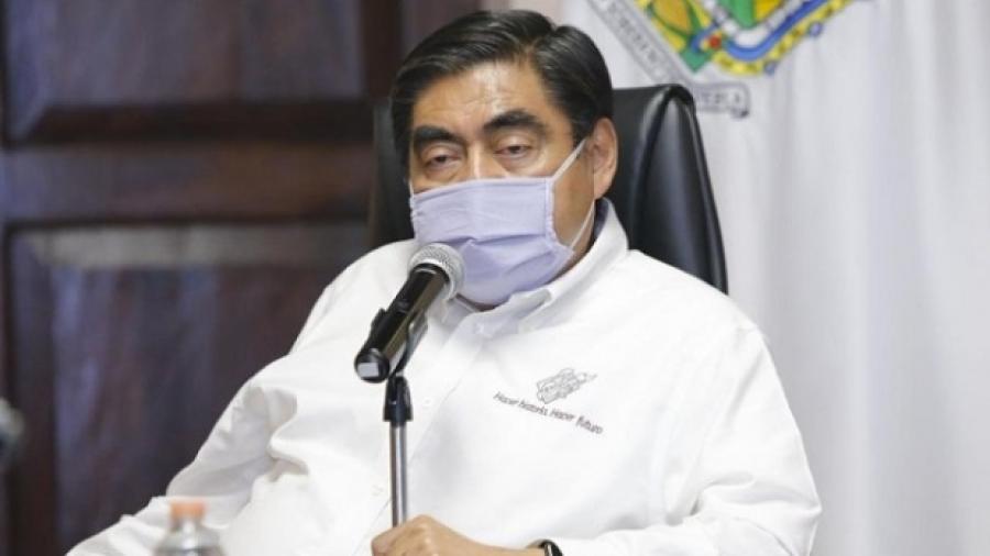 Mujeres no desaparecen, se van con el novio: Gobernador de Puebla  