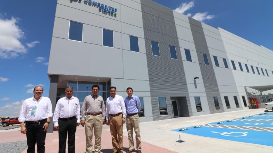 Visita Alcalde Mario López empresa TPI Composites 