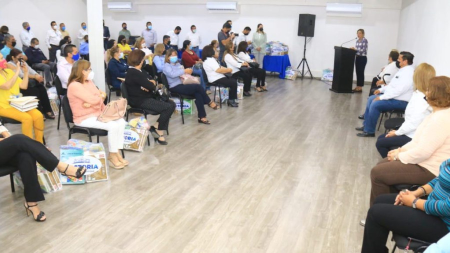 La educaci&oacute;n es un reto que compartimos en Victoria; Pilar G&oacute;mez