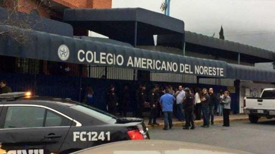 Confirman 5 heridos tras balacera en colegio de Monterrey
