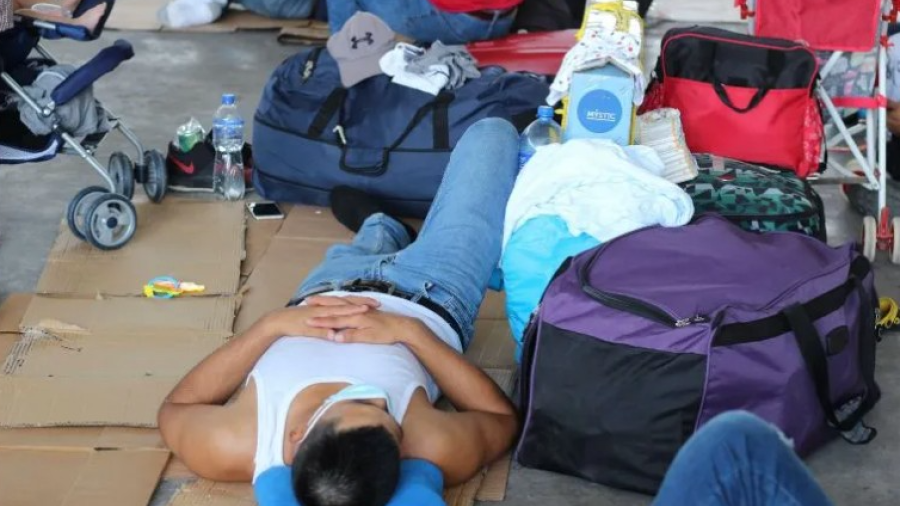 Rescata INM y GN a 195 migrantes hacinados en hotel de Apodaca, N.L