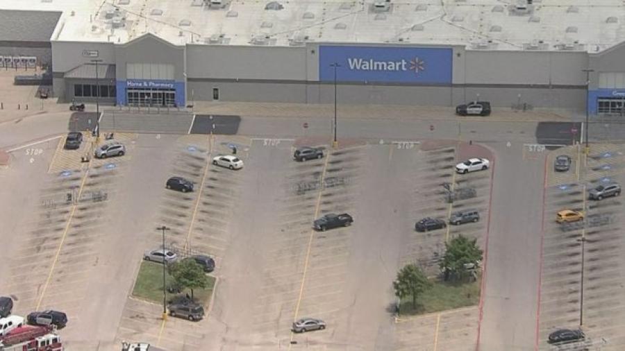Evacuan Walmart en Roanoke tras amenaza de bomba