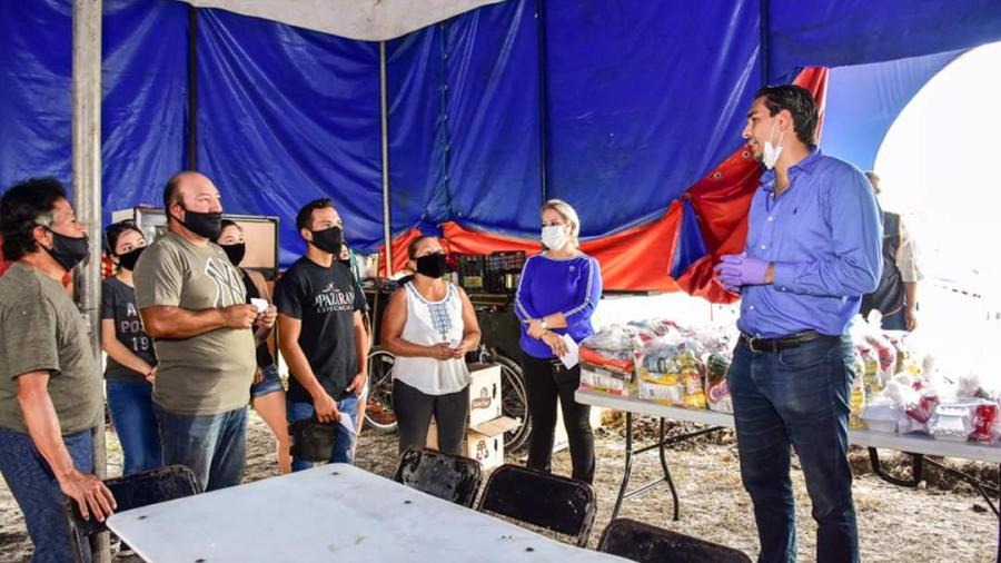 Voluntariado del DIF Reynosa entrega alimentos, comida y juguetes a familias cirquenses