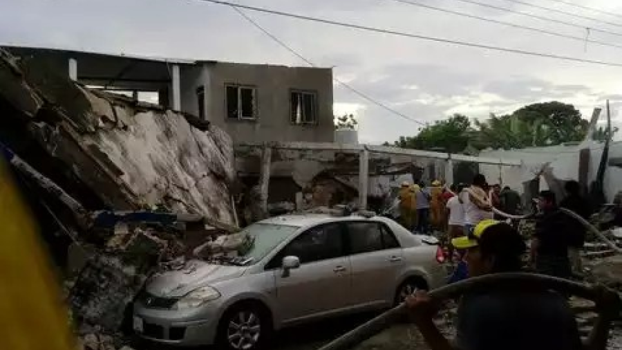 Un herido y daños materiales por explosión de polvorín en Tabasco