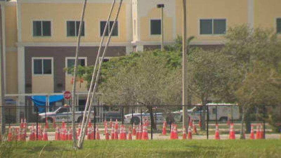 Detienen a individuo por amenaza en escuela Veterans Memorial