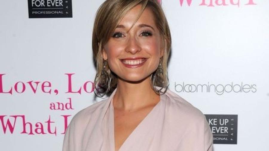 Allison Mack niega cargos en el caso de la secta Nxivm
