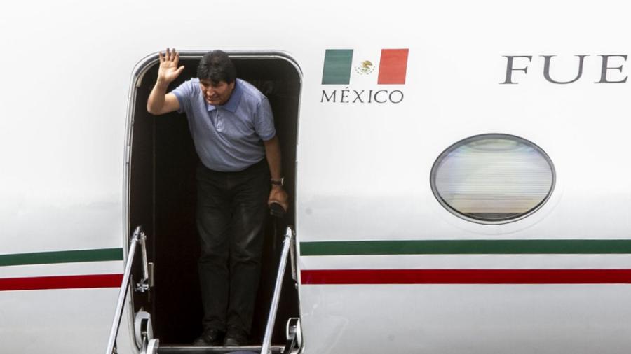 Sedena conservará por cinco años, datos del vuelo que trajo a Evo Morales a México