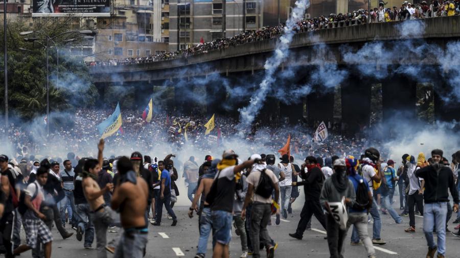 Aumenta cifra de muertos por violencia en protestas de Venezuela