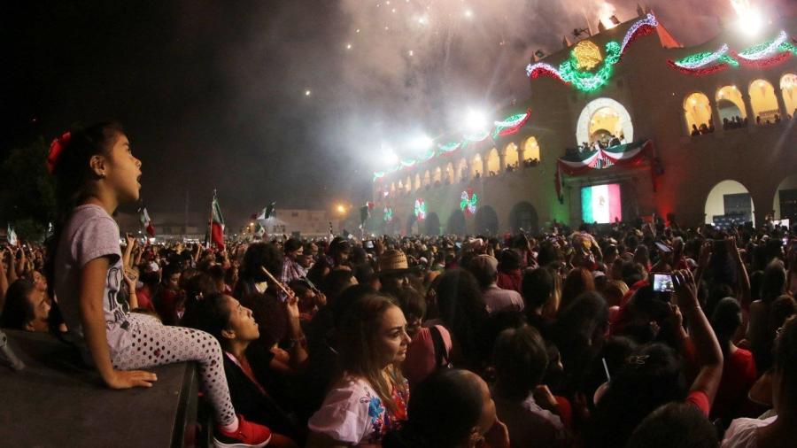 Disfrutan más de 45 mil neolaredenses fiesta por la Independencia de México 