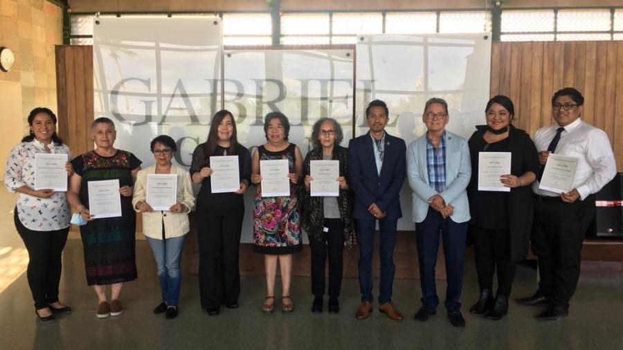Reciben escritores locales certificados de diplomado literario gracias a gestiones del Gobierno Municipal 