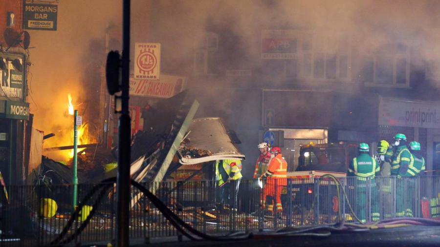 Explosión en Leicester deja cuatro muertos 