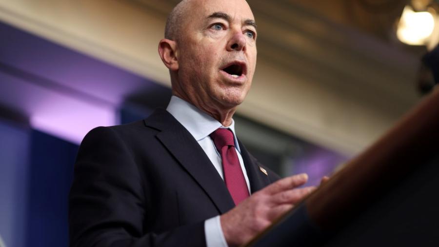 Estados Unidos ofrece protección temporal a Birmanos por golpe de Estado