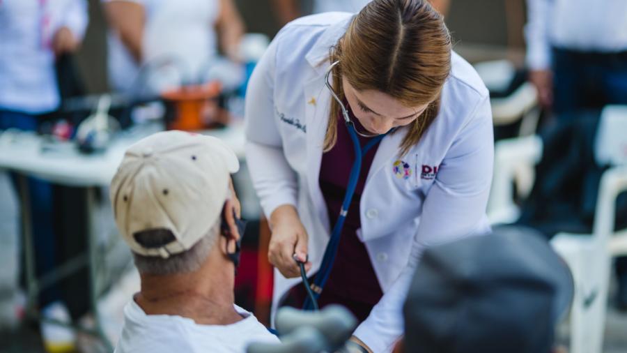 Atienden Ayuntamiento y DIF salud en CEDES