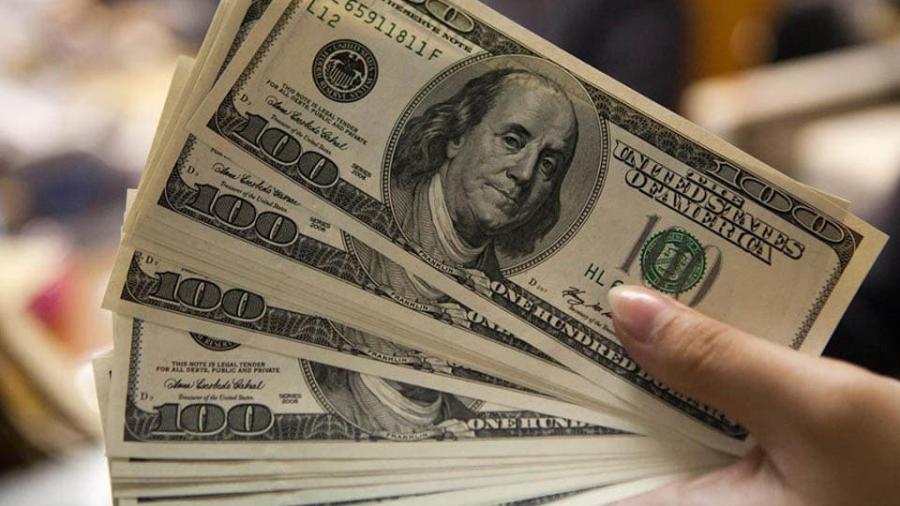 ¡Dólar baja aún más! Divisa estadounidense se cotiza $18.18