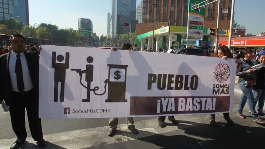 Critica izquierda mensajes de EPN; consideran que debió revertir 'gasolinazo'