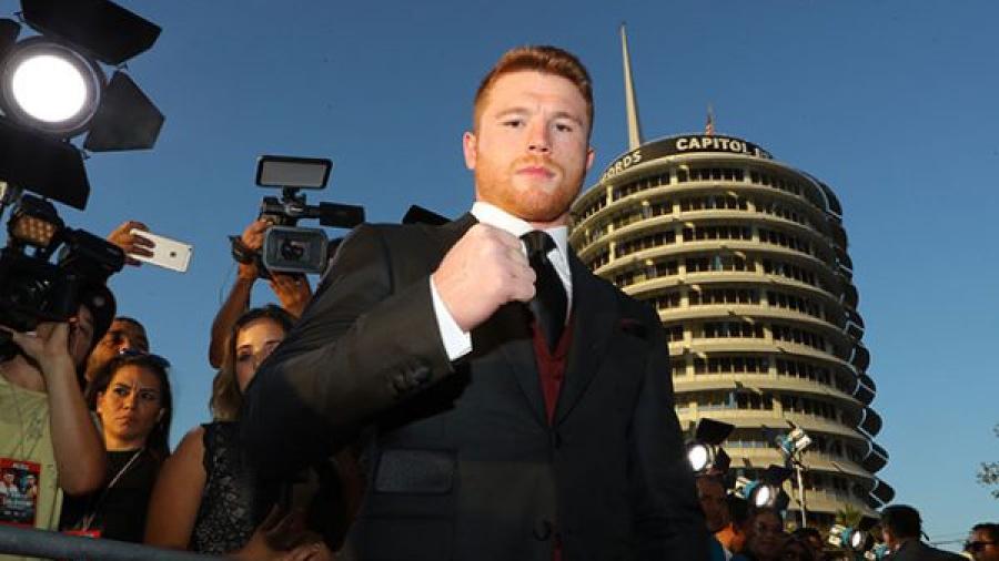 Canelo Álvarez arriba a Las Vegas