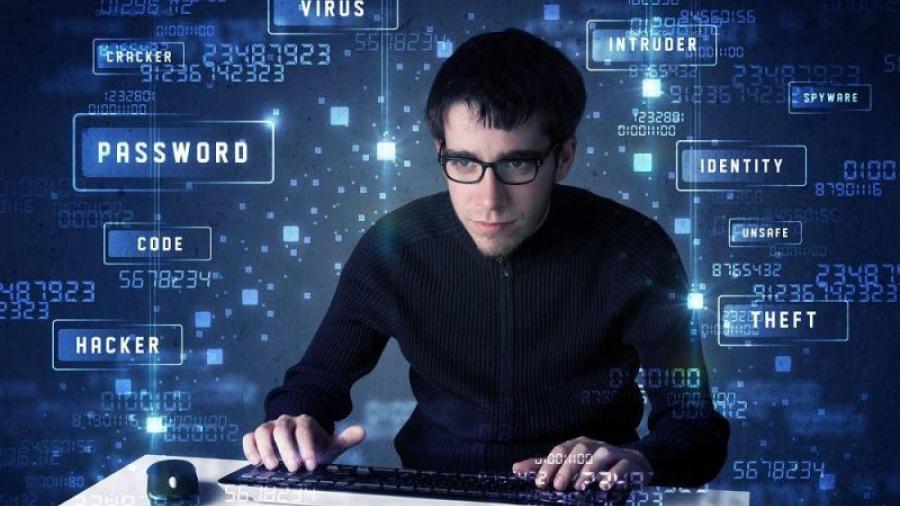 Proponen que México albergue a genios en informatica deportados por EU