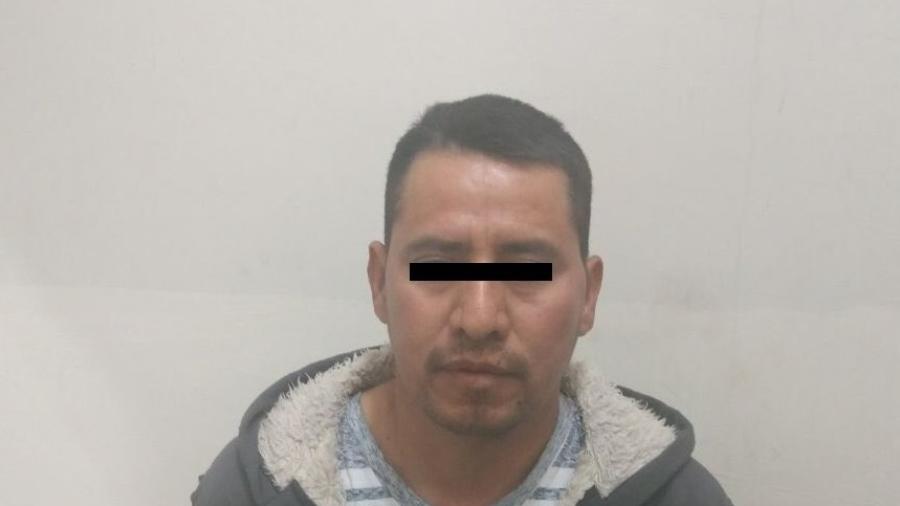 Detienen a dos extorsionadores