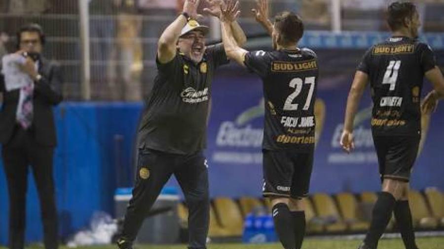 Maradona inicia bien su aventura con Dorados al vencer a Tapachula