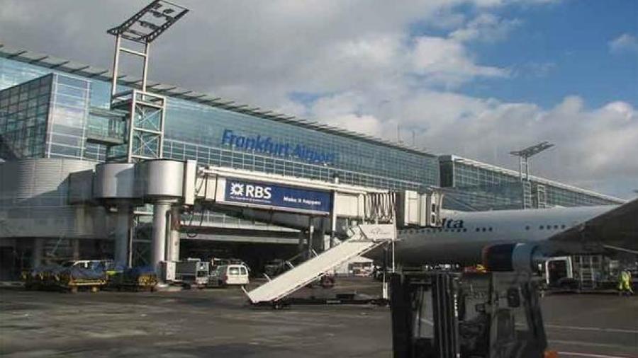 Deja 15 lesionados choque en aeropuerto de Francfort