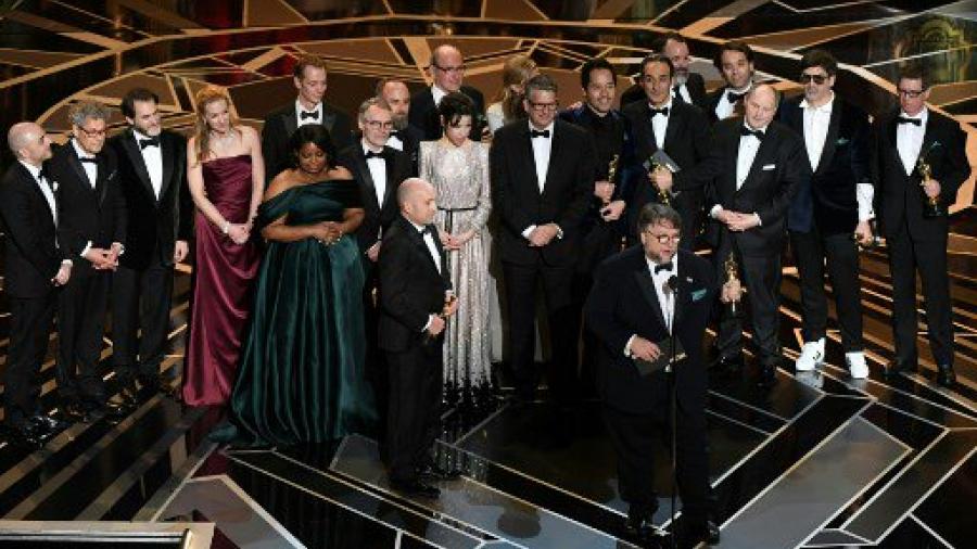 Guillermo del Toro triunfa en los Oscar