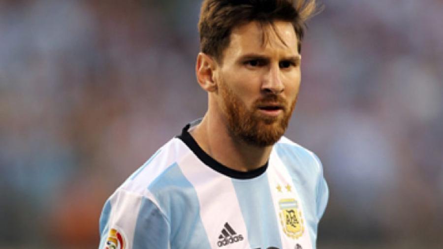 Buenos Aires homenajea a Messi con carteles permanentes
