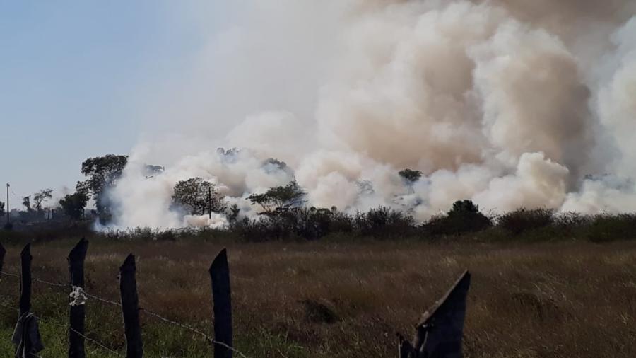 Solar bald&iacute;o se incendia y genera afectaci&oacute;n en m&uacute;ltiples colonias de Altamira, Tampico y Ciudad Madero.