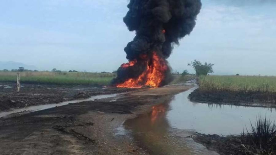 Se ampara Pemex para no pagar daños por ordeña