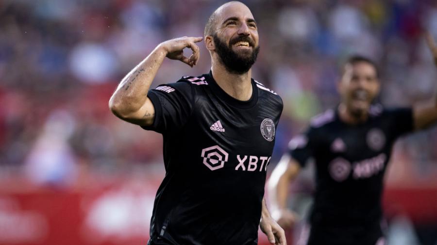 Gonzalo Higuaín anuncia su retiro del fútbol