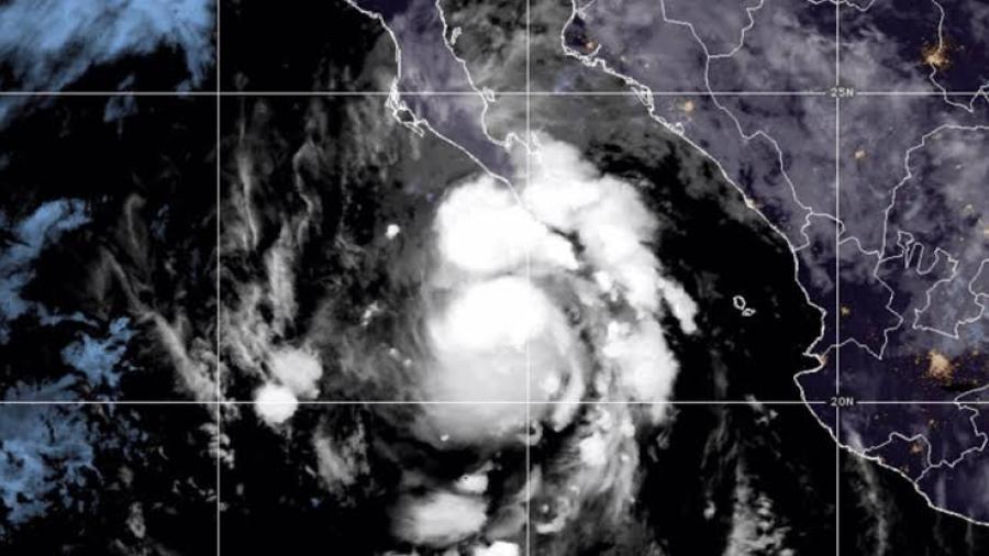 ¡Alerta! Huracán Lorena se intensifica y se aproxima a México
