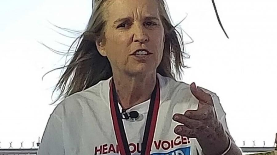 Por niños migrantes, una  Kennedy hace huelga de hambre