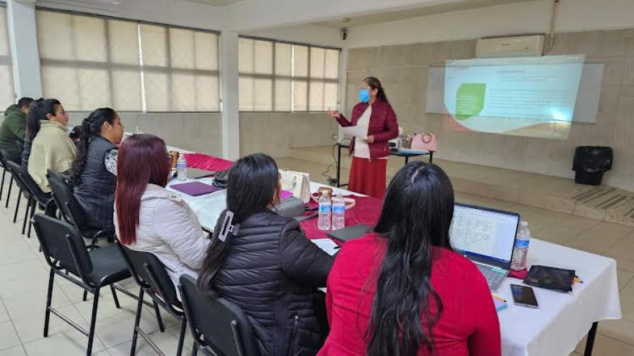 Capacita COBAT a docentes y directivos en Jornada de Acompañamiento