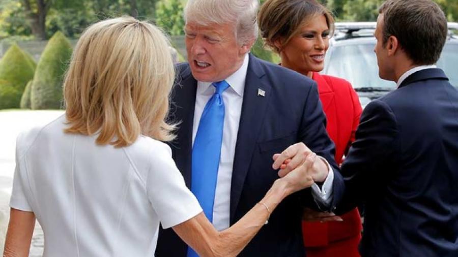 Trump piropea a primera dama francesa 