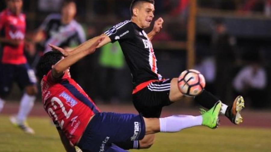 Wilstermann vence a River 3-0