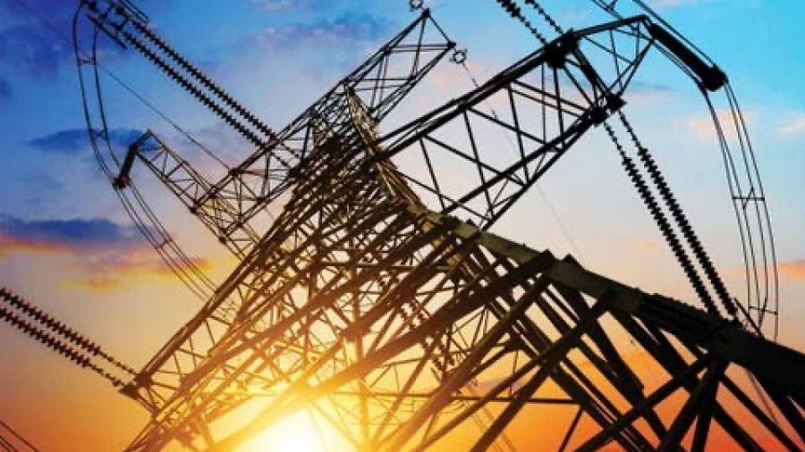 Francia prepara un nuevo tope en el precio de la electricidad para 2023