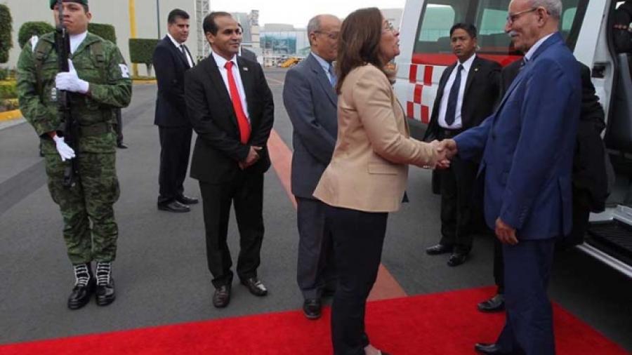 Llegan los primeros invitados a la toma de AMLO