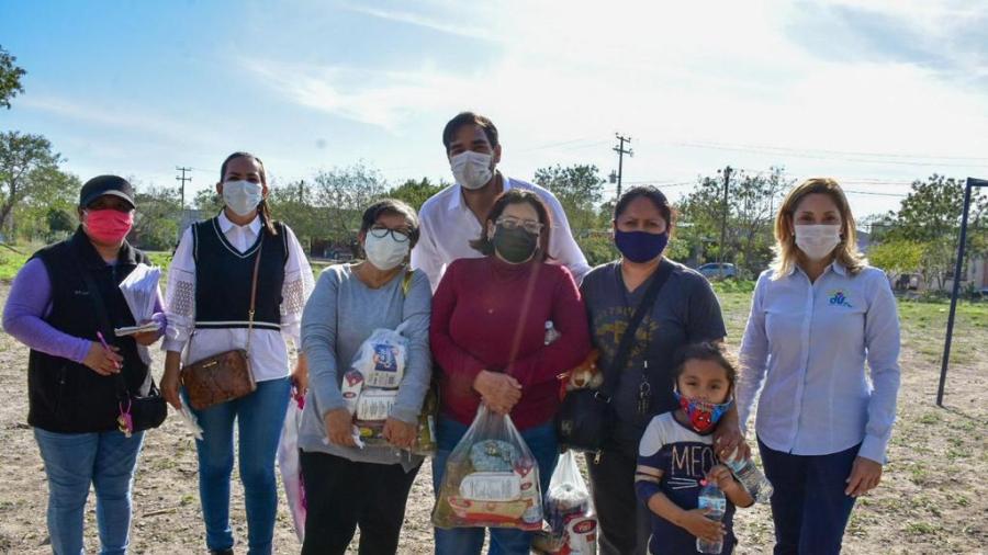 DIF Reynosa atendió peticiones de familias de la Colonia Villa Florida Sector A