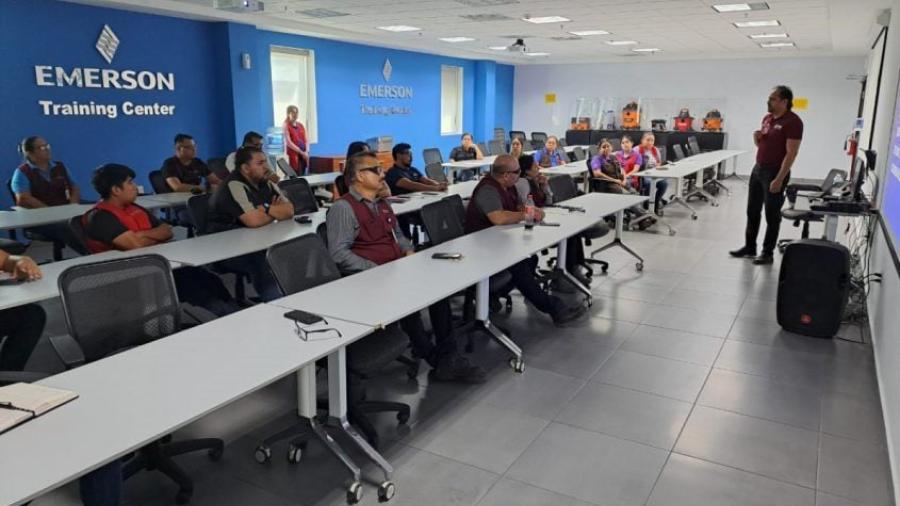 Colaboran UTTN y Emerson en impulsar la inclusión laboral de personas con autismo