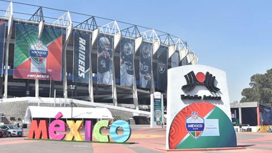 El estadio Azteca listo para recibir el Raiders vs Patriotas