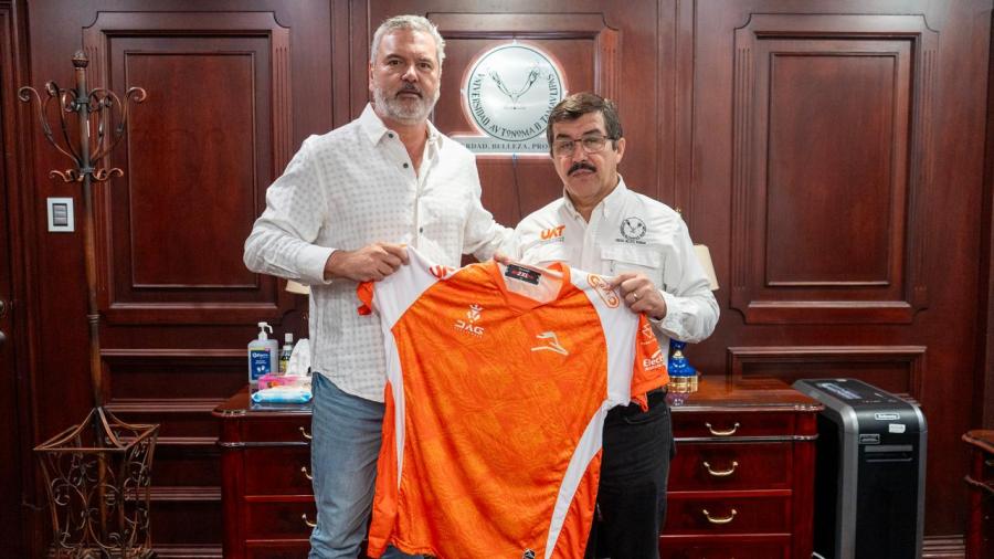 Armando José Arce Serna, asumió, este lunes, la presidencia del Club de Fútbol Correcaminos de la UAT
