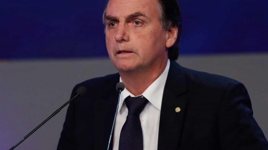 Salud de candidato acuchillado en Brasil mejora