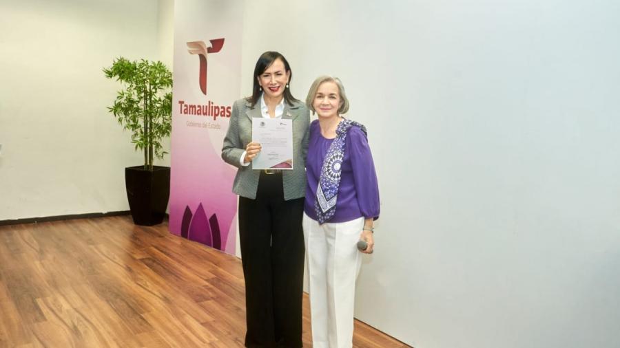 Entrega María de Villarreal nombramiento a Patricia Lara como directora general del DIF Tamaulipas