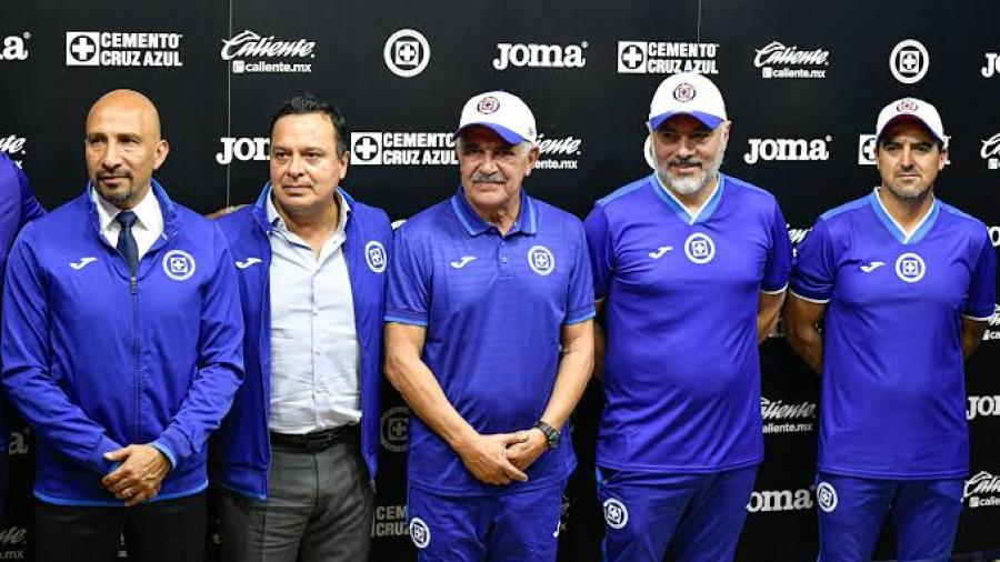 Ricardo 'Tuca' Ferretti fue presentado como nuevo DT del Cruz Azul