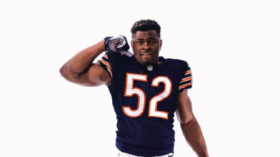 Khalil Mack firma por 141 mdd para jugar con Osos en la NFL