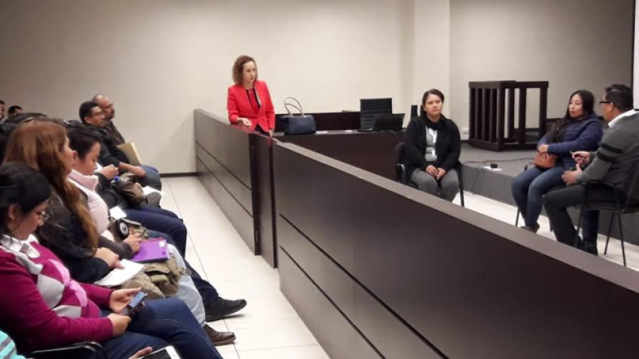 Capacitan a personal de la FGJT