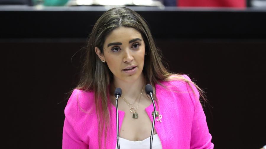 Buscan prohibir cirugías estéticas en menores de edad en México